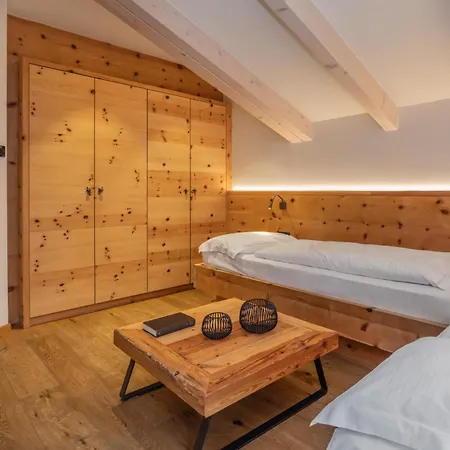 Hotel Ravelli 4*
