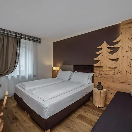 Ravelli Luxury Hotell Mezzana (Trentino Alto Adige)