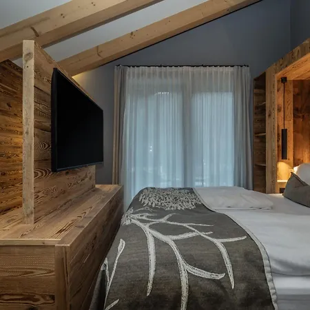 Ravelli Luxury Hotell