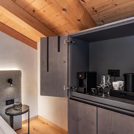 Hotell Ravelli Luxury Mezzana (Trentino Alto Adige)