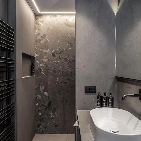 ホテル Ravelli Luxury 4*