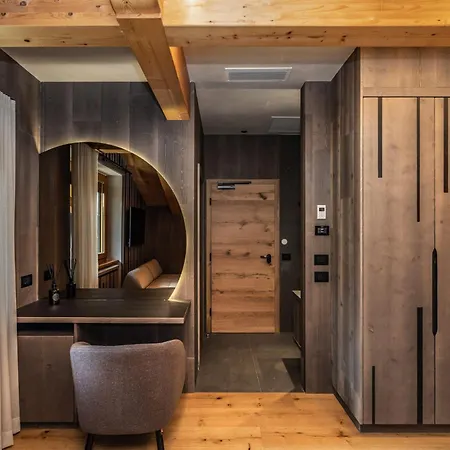 Hotell Ravelli Luxury Mezzana (Trentino Alto Adige)