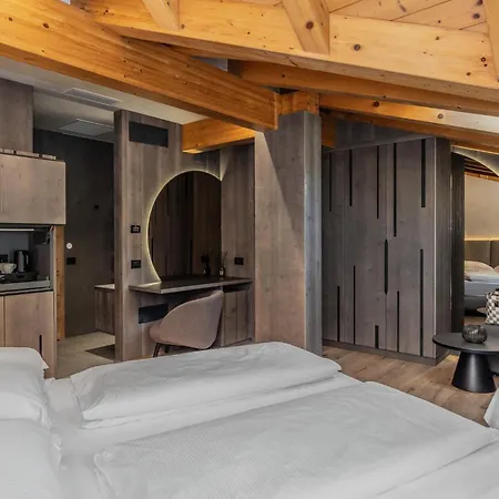 Ravelli Luxury 4* Mezzana (Trentino Alto Adige)